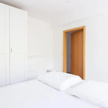 Cozy Loft With Mercatorstasse Wiev Wi-fi - Smarttv Duisburg