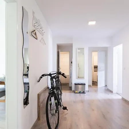 Cozy Loft With Mercatorstasse Wiev Wi-fi - Smarttv Apartament *