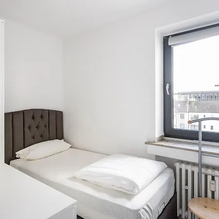 Cozy Loft With Mercatorstasse Wiev Wi-fi - Smarttv * Duisburg
